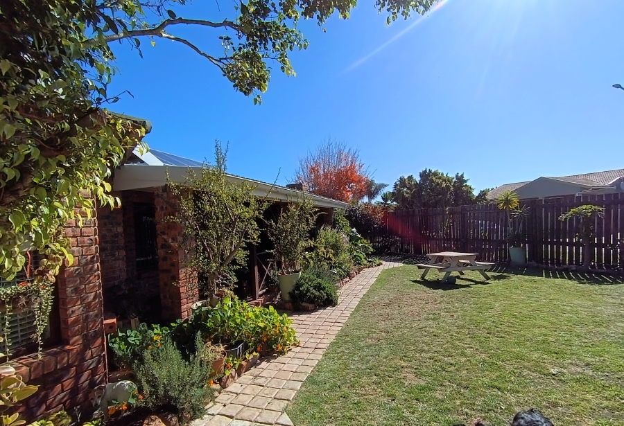 3 Bedroom Property for Sale in Wavecrest Eastern Cape